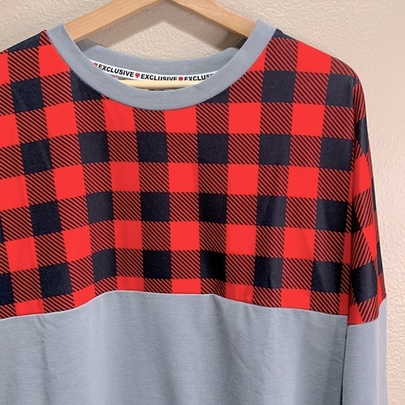 NWT EXCLUSIVE Plaid Long Sleeve Sweatshirt - Picture 1 of 7